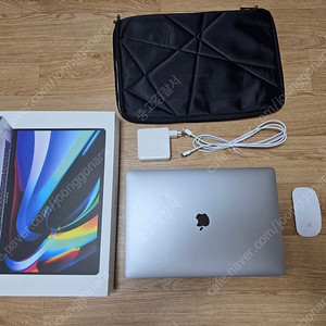 맥북프로 2019 16인치 팝니다. i7/램16G/SSD 500GB