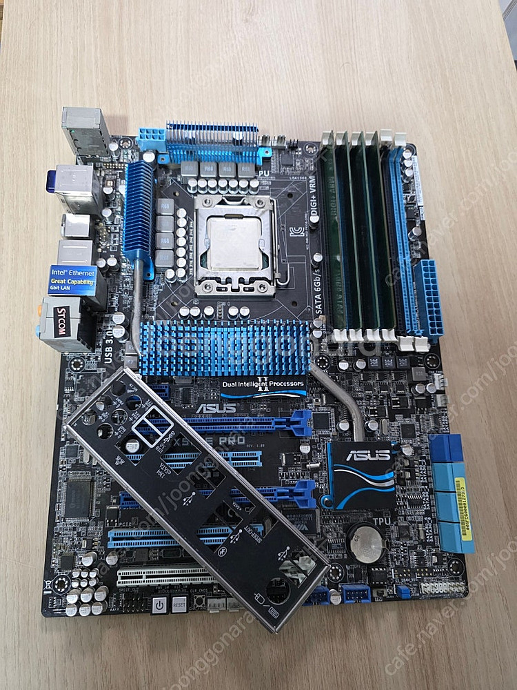 인텔 제온 x5675+ASUS P6X58-E PRO 8...--0