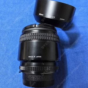 니콘 85mm F1.8D