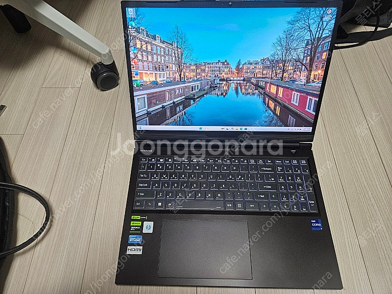 급쳐 15인치 RTX4070 I9 13900HX 초고성...--1