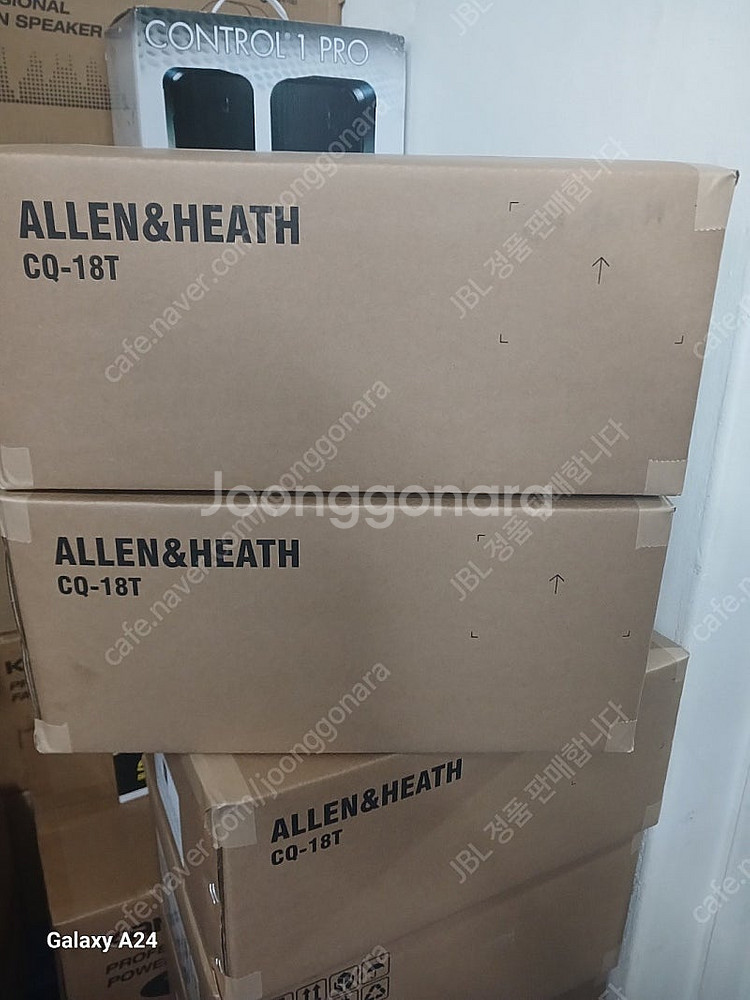 Allen & Heath의 최신 디지털 믹서 CQ18T...--1