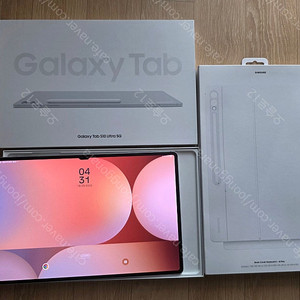 갤럭시탭 s10울트라 5g, wifi, 삼성 정품 키보드 북커버(터치패드, ai키 포함) 팝니다.