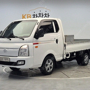 중고트럭 매매 중고화물차매매 흰색 2023년식 74,700km 1.0톤/슈퍼캡/초장축/(CRDi) 스타일 야간출고가능