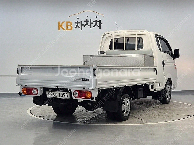 중고트럭 매매 중고화물차매매 흰색 2023년식 74,7...--3