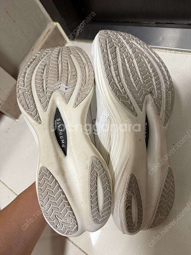 푸마 디비에이트 나이트로3 러닝화(카본화) 275 팔아요--2