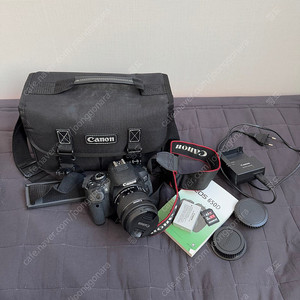 [정품/신품급] 캐논 EOS 650D DSLR / 유튜브 입문용 추천 / 전용가방포함 / 55만