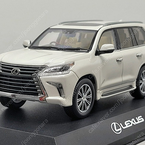 1:43 교쇼 렉서스 LX 570 화이트, 블랙, 블루 다이캐스트 모형자동차