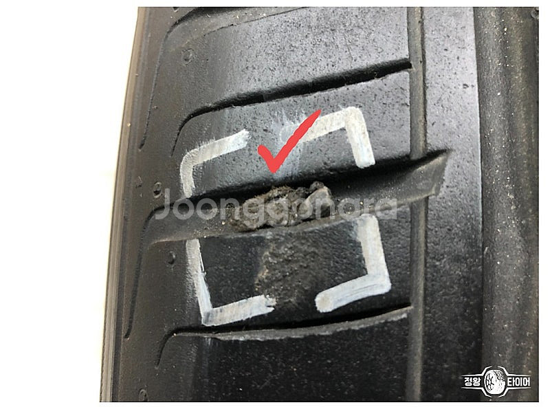중고타이어 한국타이어 라우펜 S FIT AS 215/5...--5