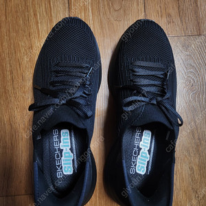 스케쳐스 여성 스니커즈