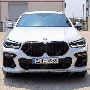 BMW X6 중고차 할부 개인사업자 차량구매 수입중고차 흰색 2020년식 75,289km xDrive 30d M 스포츠 자동차 중고