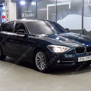 BMW 1시리즈 중고 BMW 1시리즈 중고차 할부 BMW 118D 중고 파란색 2015년식 118d 스포츠 중고외제차 할부가능