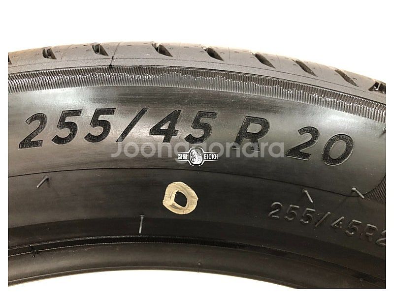 중고타이어 미쉐린 프라이머시4 255/45R20 카니발...--4