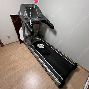 클럽용 런닝머신 처분합니다 (400만원대 국산제품 AC