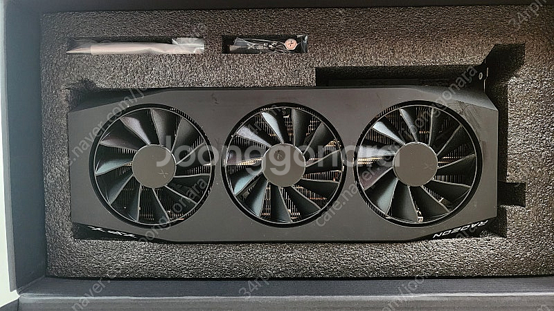 XFX 라데온 9070 XT 스위프트--1