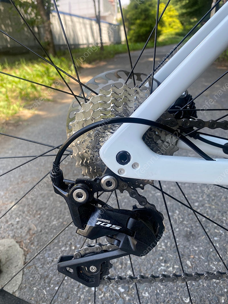 2025 트렉 에몬다SL4 사이즈50 (카본,105기계11단)--3