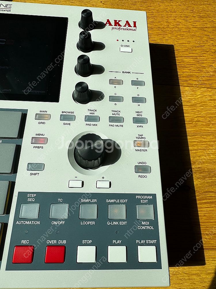 AKAI MPC One Retro Edition--3