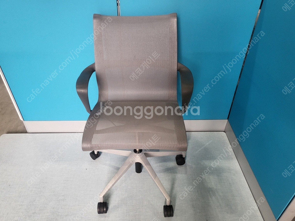 [판매] 휴먼스케일 허먼밀러 스틸케이스 보루네오 사무의...--1