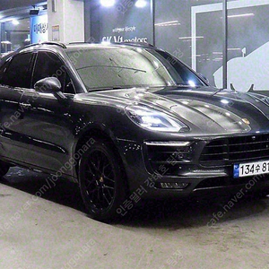 포르쉐 중고 포르쉐 마칸 중고 회색 2018년식 41,074km 가솔린 3.0 GTS 수원중고차