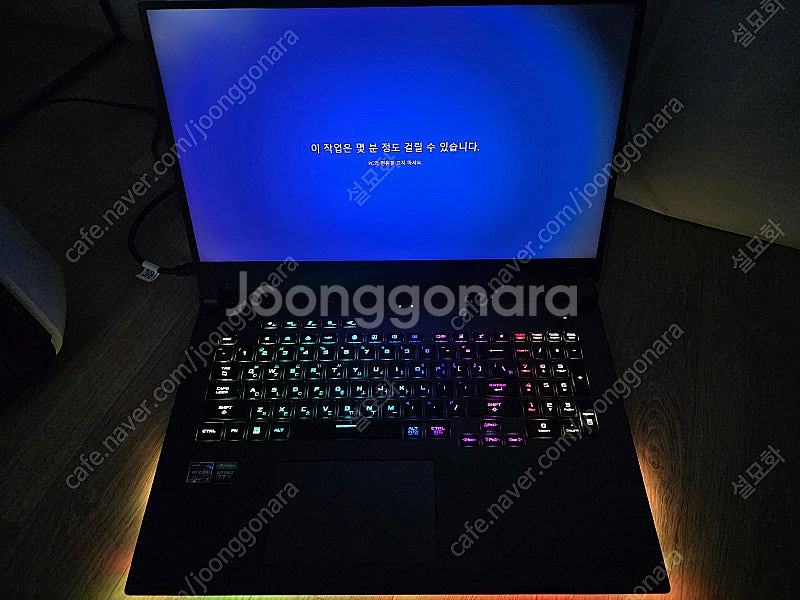 ASUS ROGSTRIX G713RW LL102--5