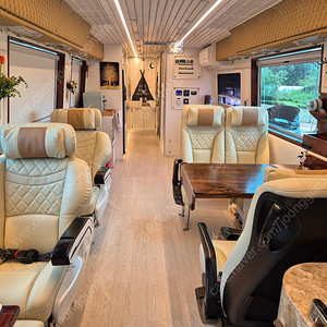 버스캠핑카 팝니다 캠핑카끝판왕!(기아그랜버드 션샤인) 인천서구