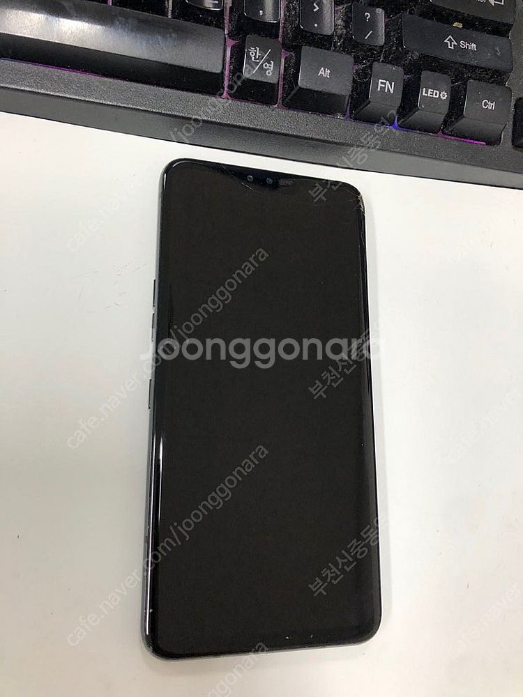 188082 KT V50 5G 블랙 128GB 액정약간...--2