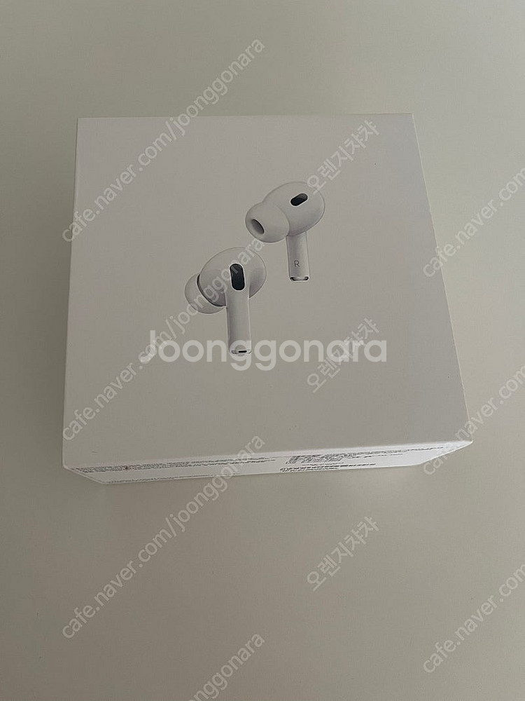 에어팟 프로 2세대 (새상품)--1