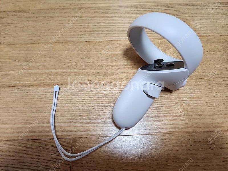 메타 오큘러스 퀘스트2 64G 기본--4