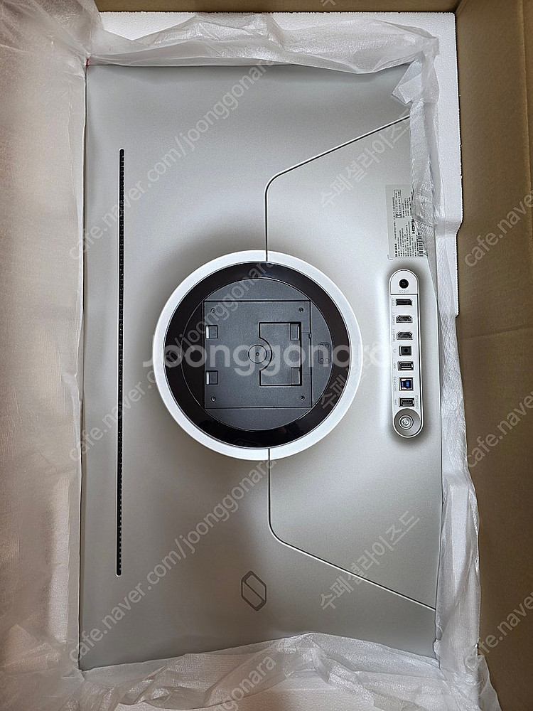 삼성 오디세이 OLED G8 S32FG810 4K모니터--3