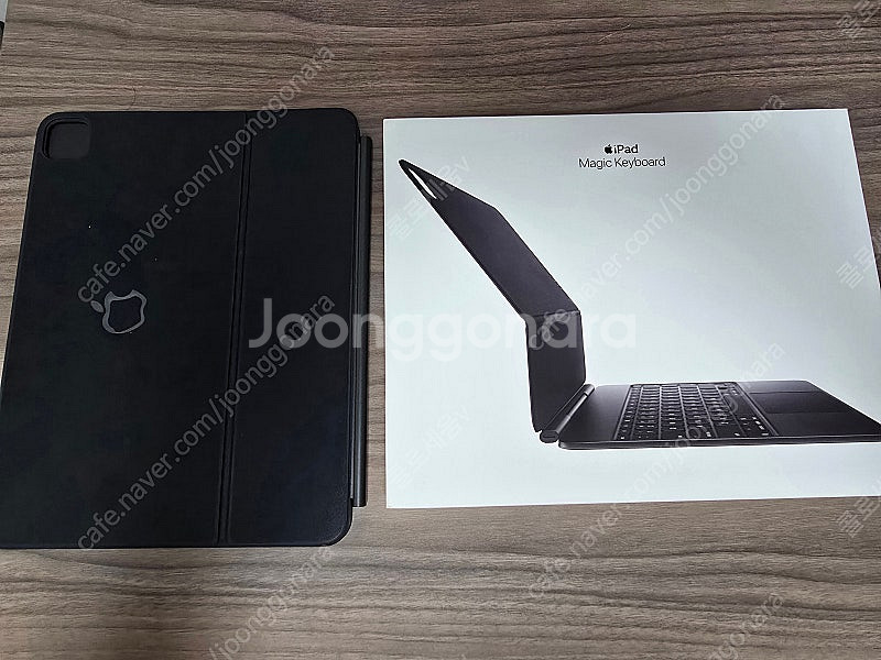 애플 매직키보드 M4 13인치 블랙--0