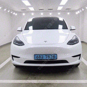 테슬라 모델 Y 중고차 모델 Y 흰색 2023년식 23,137km RWD 중고차상담신청