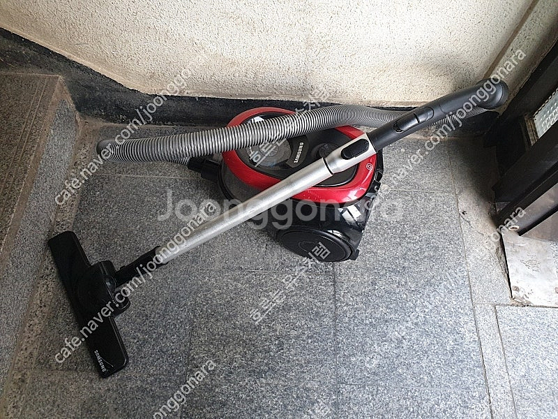 삼성진공청소기 VC33M2100LR 중고 작동 잘됩니다...--0