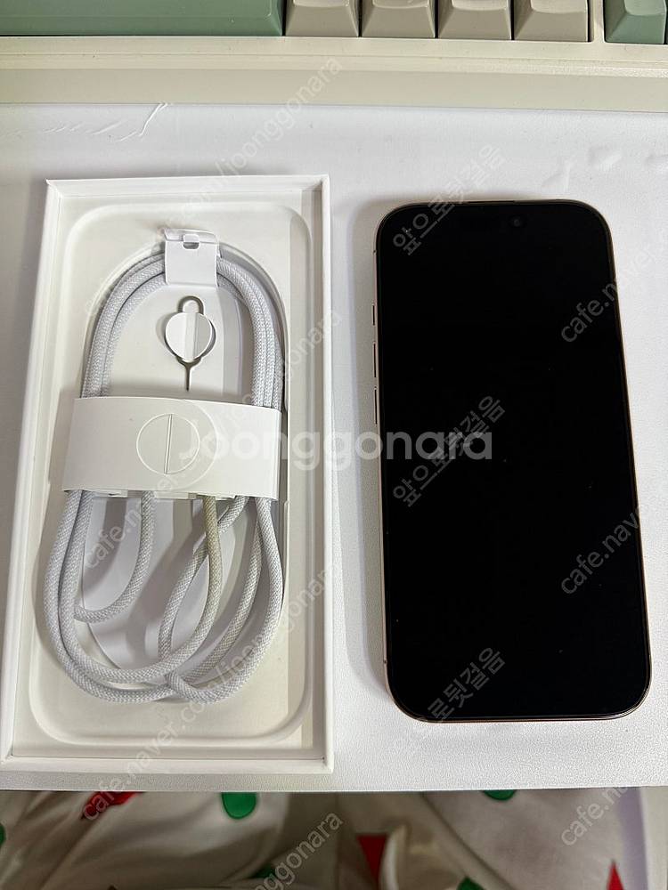 S급 아이폰16 프로 자급제 128gb 데저트 팝니다--1