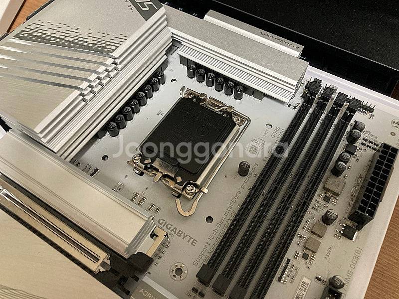 인텔 정품 i7-14700k 풀박스 , 기가바이트 Z4...--9