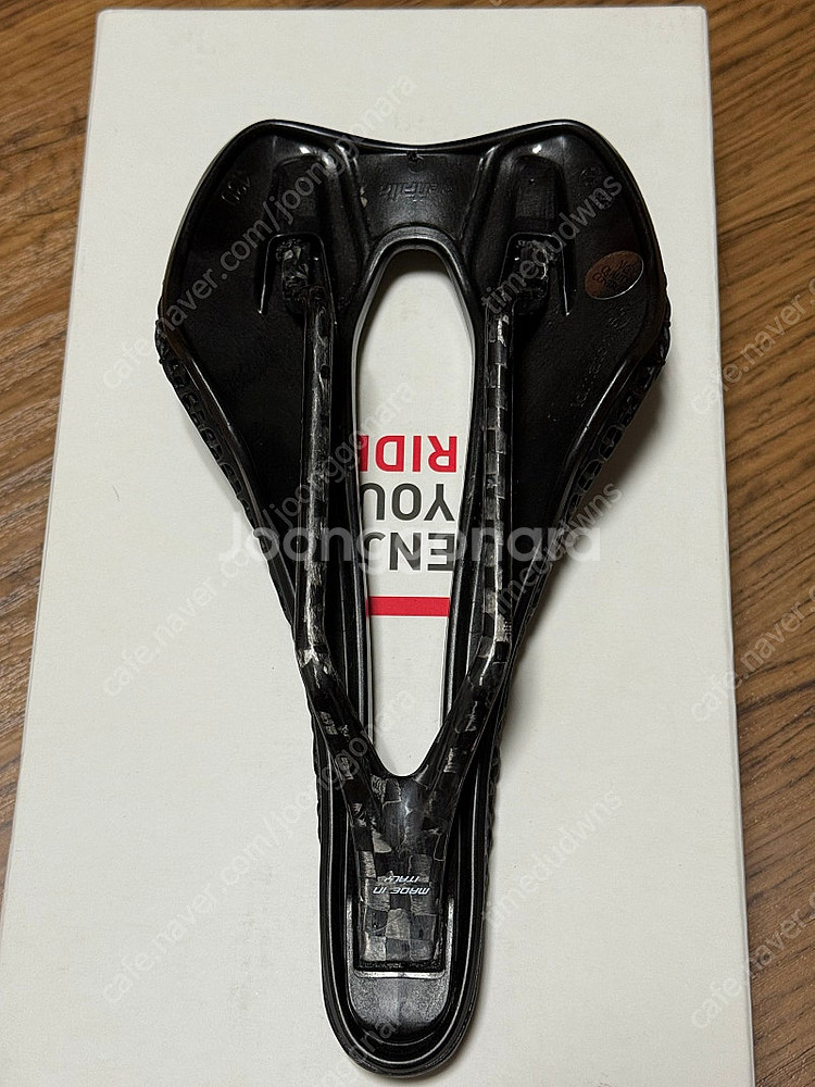 셀레이탈리아 SLR 부스트 3D 안장--1