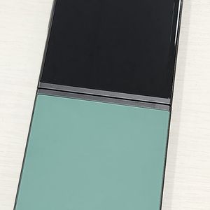 갤럭시 Z플립5 비스포크에디션색상 512용량 상태좋은 무잔상 단말기 36만 판매합니다