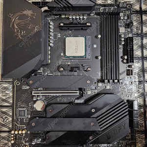 5800x3D + B550 UNIFY 유니파이