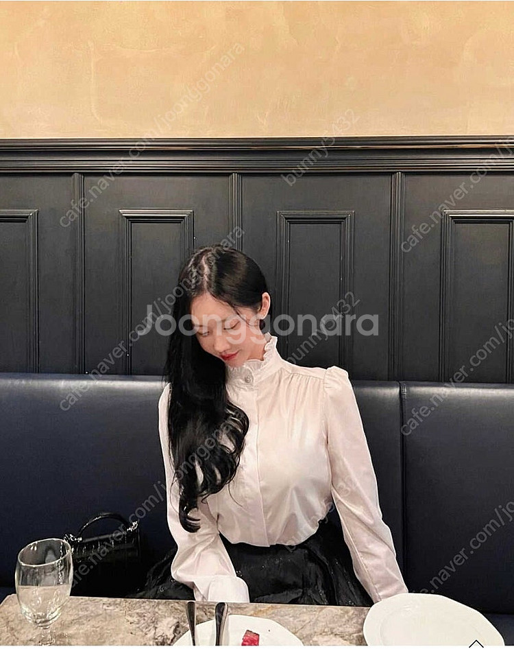 [촬영용 제품] 이부베(더 요니아) 세리 화이트 블라우...--2