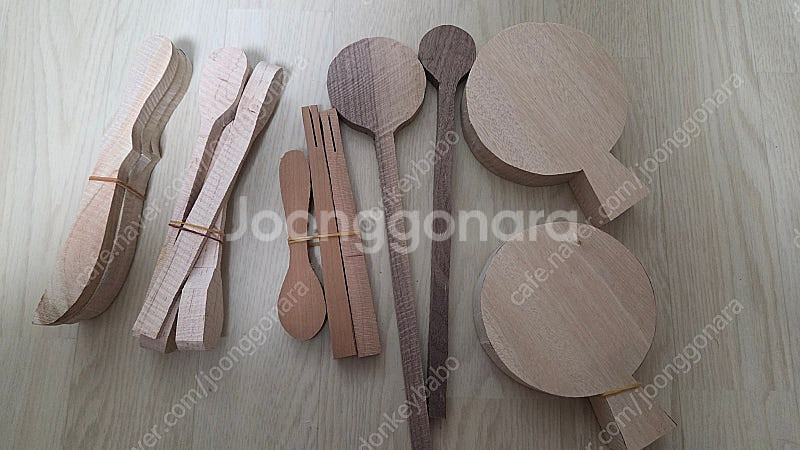 모라나이프 2종 및 우드카빙 키트 팝니다.--5