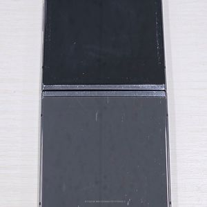 갤럭시 Z플립5 블랙색상 256용량 가성비좋은 미파손 꿀매물 단말기 20만 판매합니다