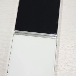 갤럭시 Z플립5 크림색상 256용량 가성비좋은 꿀매물 단말기 21만 판매합니다