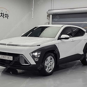 현대 코나 중고 디올뉴 코나 중고자동차 흰색 2023년식 9,753km 1.6 가솔린 터보 2WD 모던 중고자동차