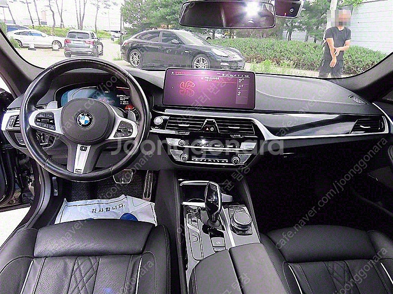 BMW 5시리즈 수입중고차시세 회색 2021년식 530...--8