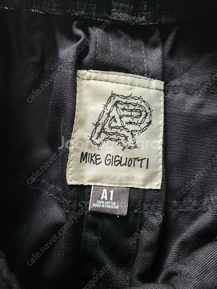 A&P x Mike Gigliotti Black A1 ...--6