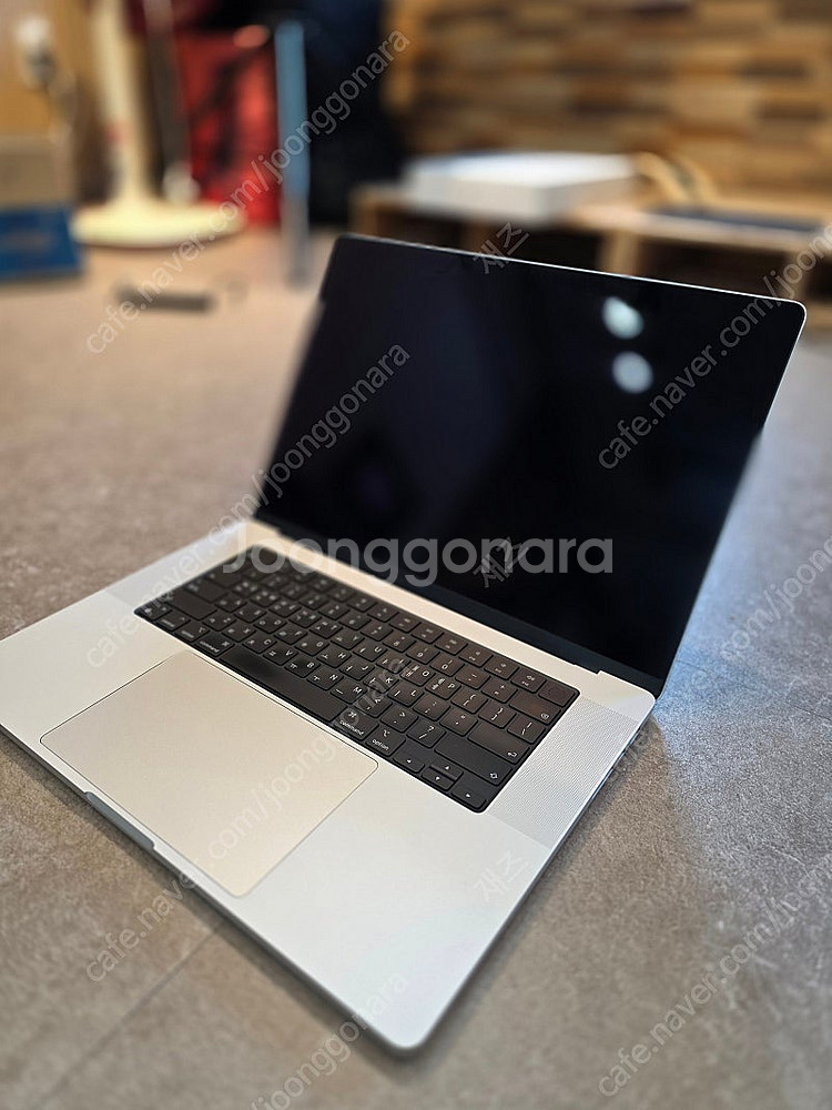 맥북프로 M3 MAX 16인치 실버 판매합니다 (14c...--6