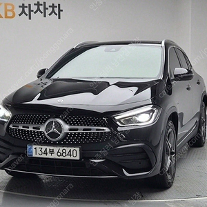 외제중고차시세 검정색 2021년식 GLA250 4MATIC 개인사업자 세금감면