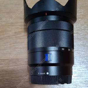 소니 칼자이즈 SEL 16 70mm 랜즈 판매합니다.