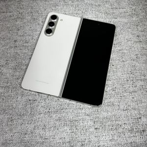F946N 갤럭시Z폴드5 256GB 크림색상 액정깨끗 가성비 58만 판매합니다