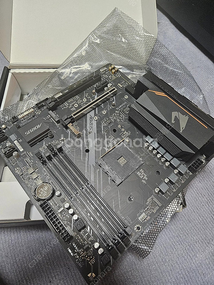 기가바이트 B550M AORUS ELITE--0