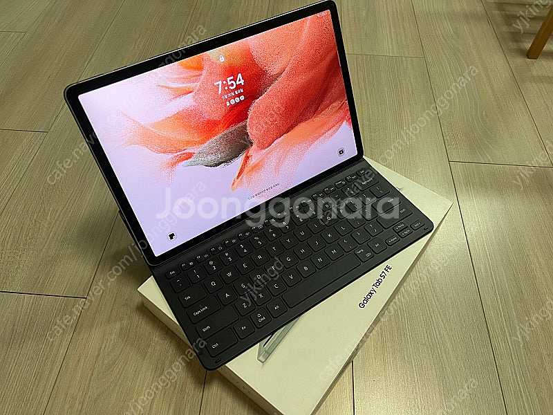 갤럭시탭 S7 FE Wifi 128gb + 삼성 키보드...--1