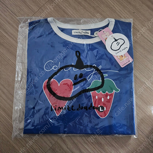 리미떼두두 딸기티셔츠L사이즈
